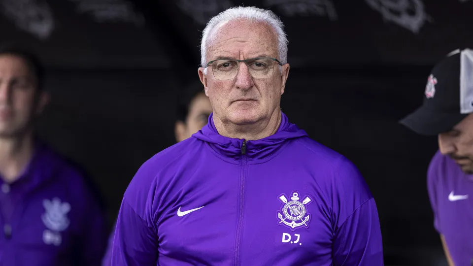Corinthians demite Dorival após derrota e sequência ruim na temporada